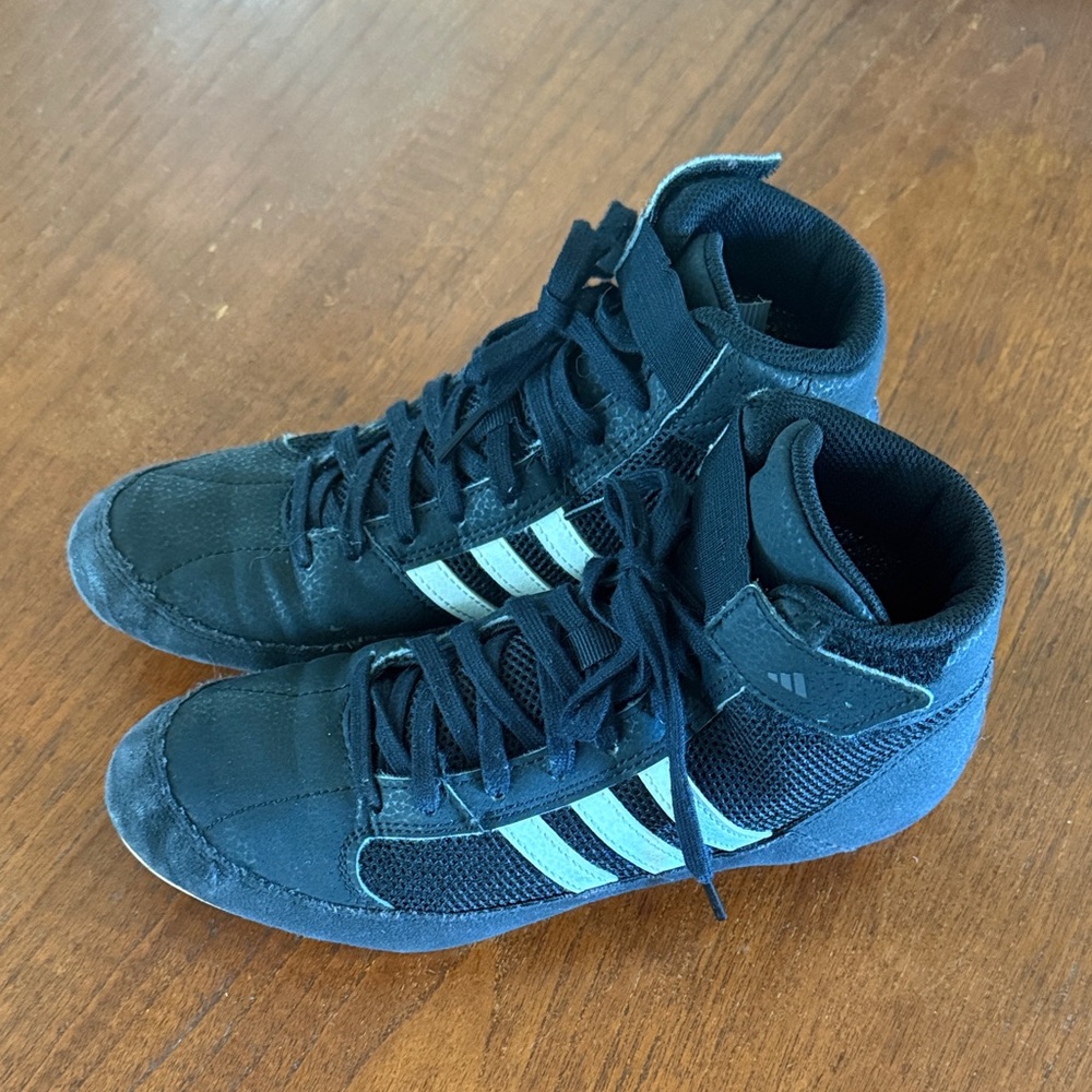 Adidas Youth black High-Top wrestling shoes